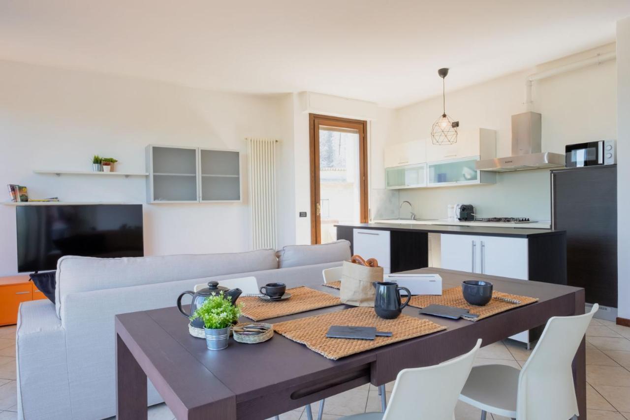 דסנזאנו דל גארדה By The Lake Apartments - Centro Storico מראה חיצוני תמונה