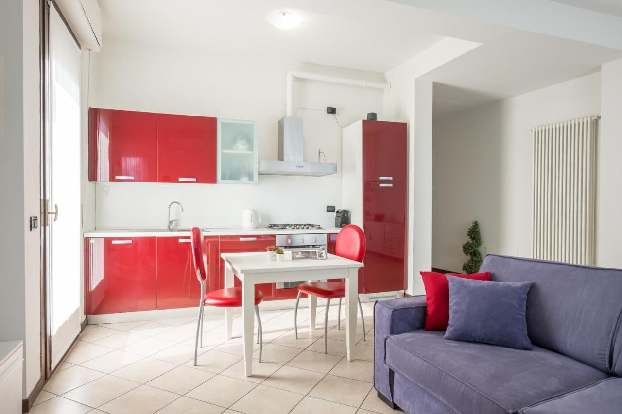 דסנזאנו דל גארדה By The Lake Apartments - Centro Storico מראה חיצוני תמונה